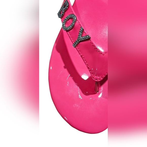 Wild Pair - NEW Fantasia Hot Neon Pink  Thongs Flip Flops 'Boy Bye' Bling​​ - Picture 7 of 8